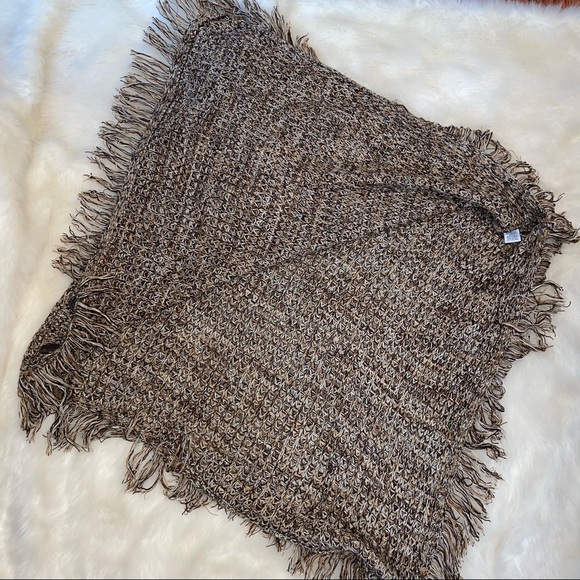 Cowl Neck Fringed Poncho - Picture 11 of 16